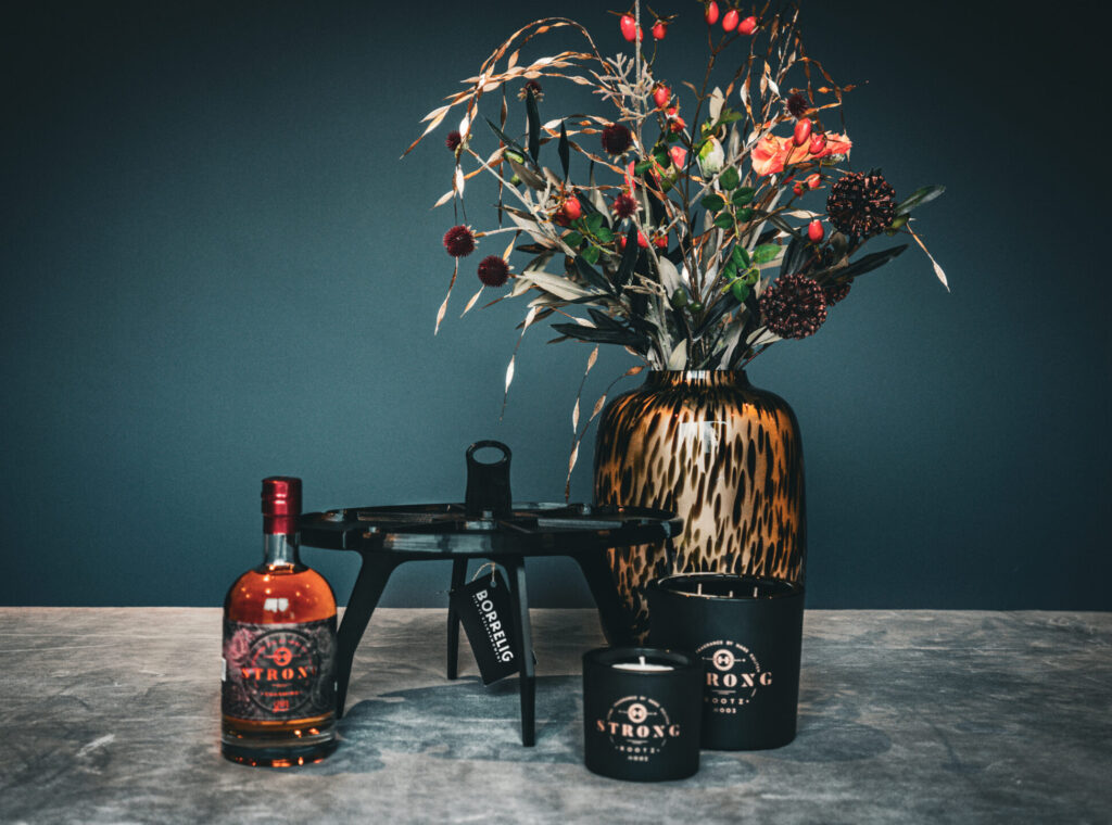 Borrelig zwarte borrelplank